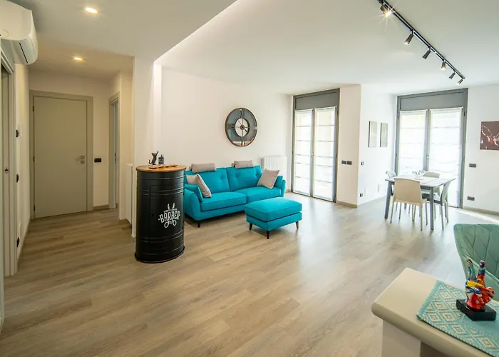 Locazione Turistica L'aurora 아파트 *