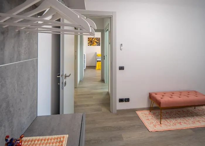 아파트 Locazione Turistica L'aurora 알바